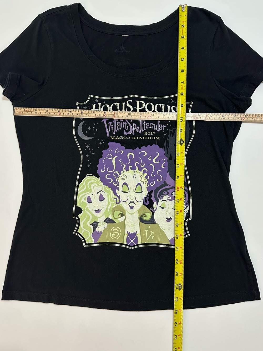 DISNEY HOCUS POCUS VILLAIN SPECTACULAR 2017 TEE BLACK MAGIC KINGDOM L - Picture 3 of 7